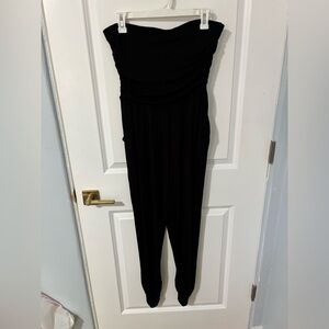 Black rayon/cotton strapless ruched romper w/ pockets, L